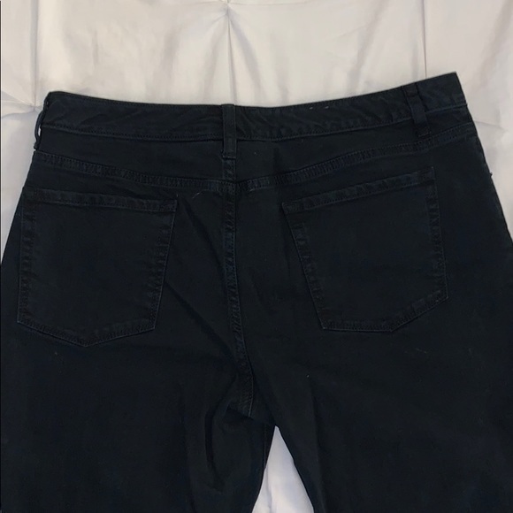 Like New Dark Wash Skinny Jeans - Picture 5 of 5